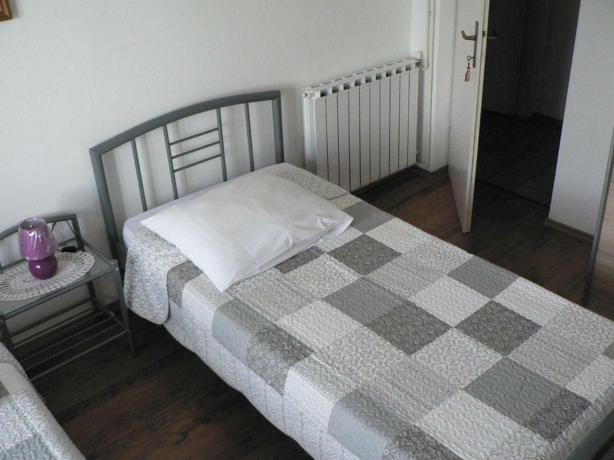 Apartman Mare Pula Exterior photo